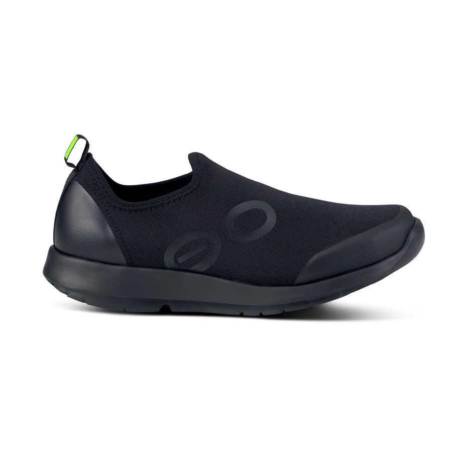 OOFOS Women's OOMG Sport Low Shoe in Black