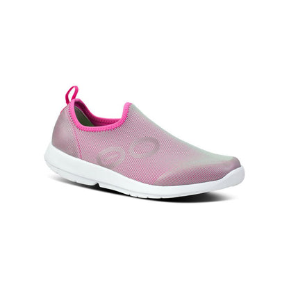 OOFOS Women's OOmg Sport Low Shoe in White/Fuschia
