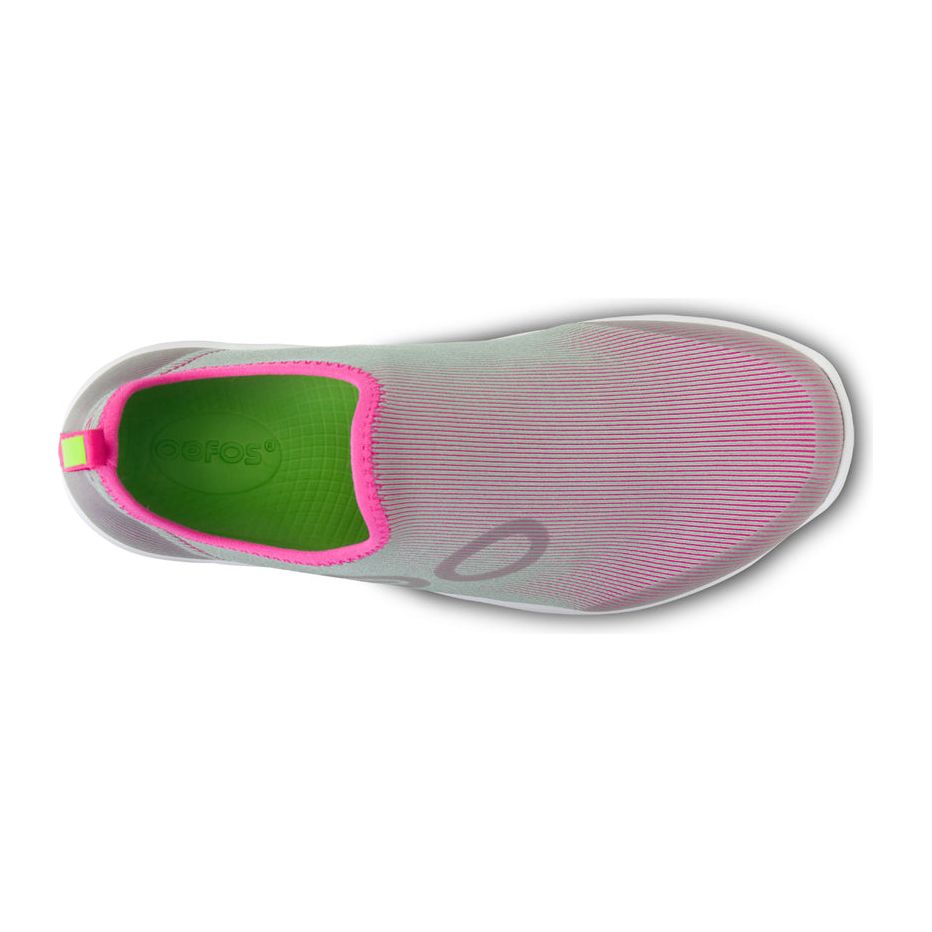 OOFOS Women's OOmg Sport Low Shoe in White/Fuschia
