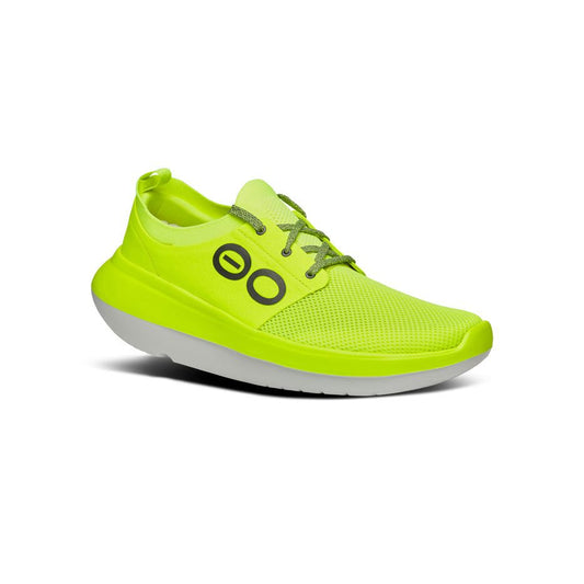 OOFOS Men's OOMY Stride Shoe in Electro