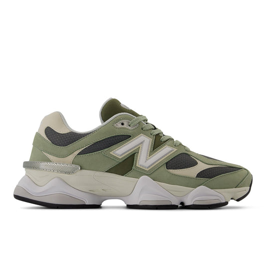 New Balance Unisex 9060 in Garter Snake/Castlerock