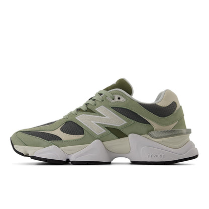 New Balance Unisex 9060 in Garter Snake/Castlerock