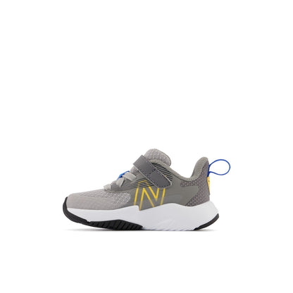 New Balance Kids' Cribs & Toddlers Rave Run in Rain Cloud W Vibrant Apricot & Marblehead