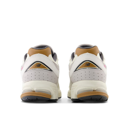 New Balance Men's 2002R